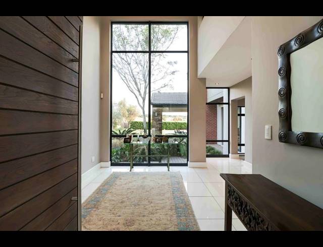 5 BEDROOM HOUSE FOR SALE IN COPPERLEAF ESTATE